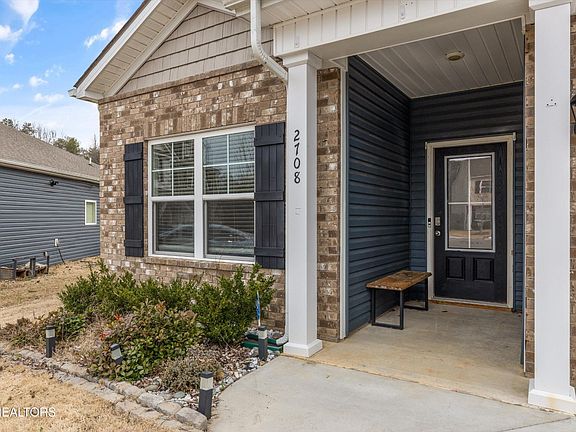 3rd image of 2708 Minuteman Ln