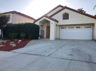 41 Oak Cliff Dr, Pomona, CA 91766