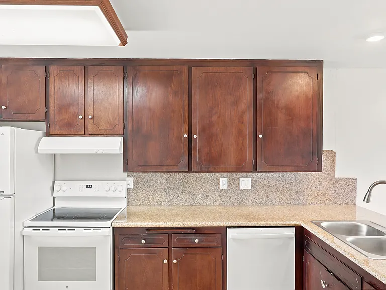 1111 Seacoast Dr #46 — Photo 6
