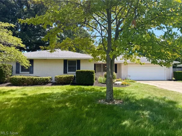 84 Westwood Dr, Fremont, OH 43420