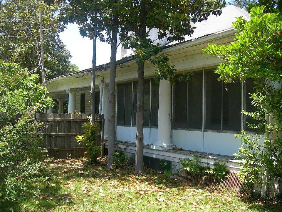 306 Church St, Belzoni, MS 39038 Zillow