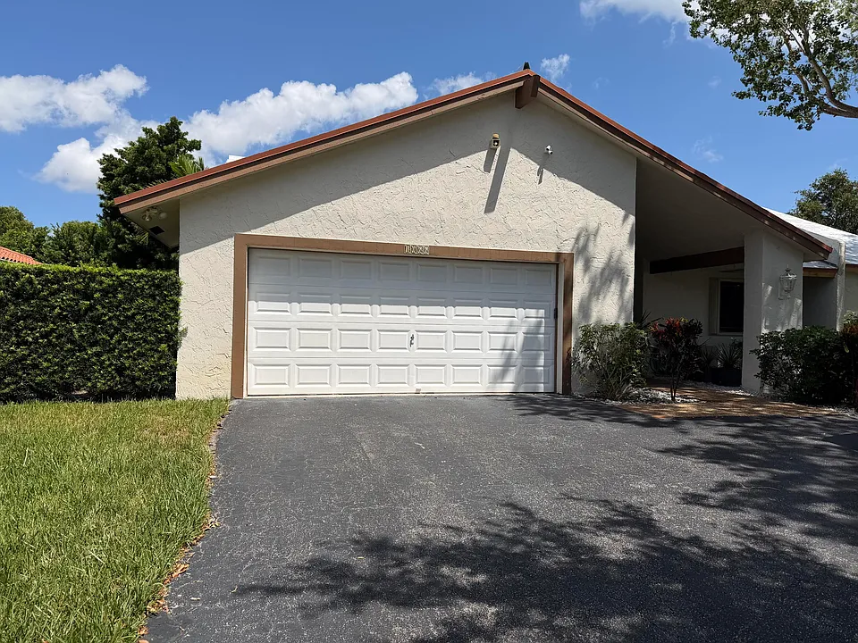 1066 NW 97th Ave