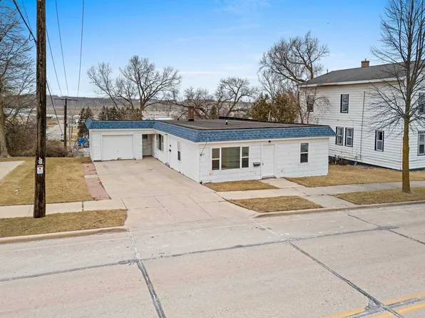 419 Ellis St, Kewaunee, WI 54216