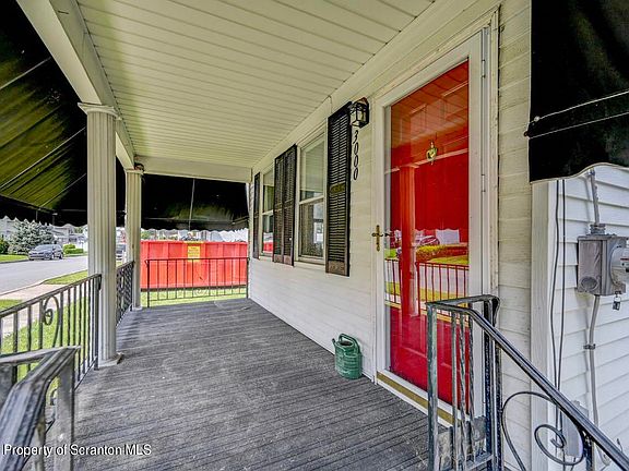 4th image of 3000 Cedar Ave
