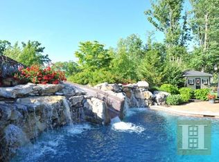 3 Maple Shade Dr, Whippany, NJ 07981