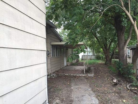 4th image of 1304 S 21st St