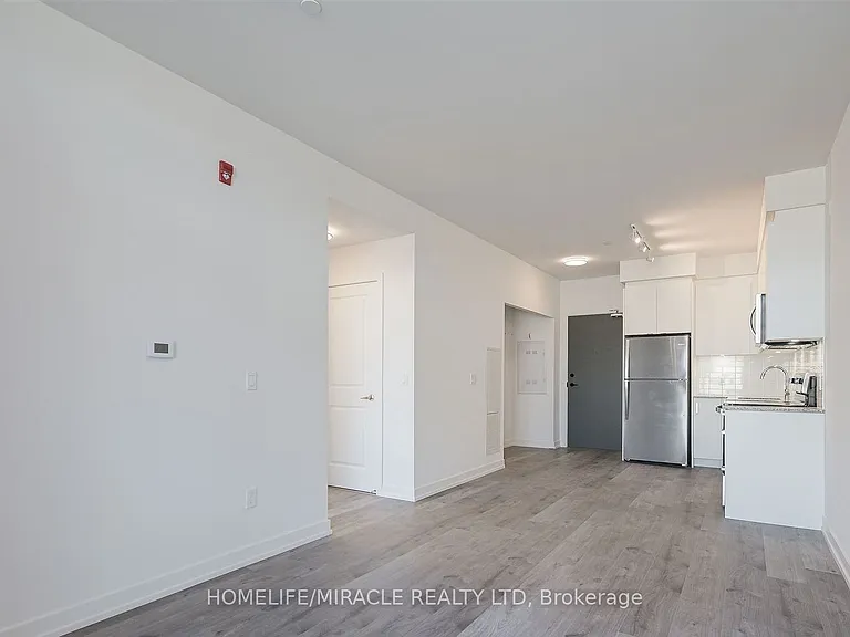 1010 Dundas St E #220 — Photo 5