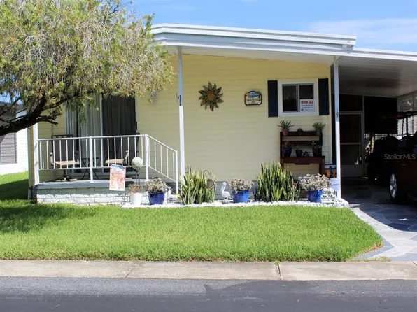 761 Royal Palm Cir, Largo, FL 33778