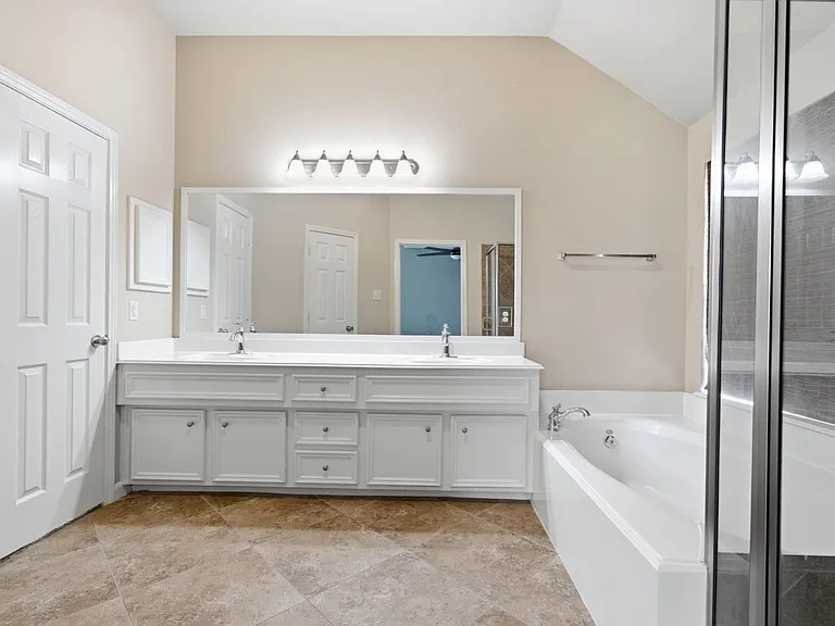 10703 Twilight Creek Ln — Photo 28