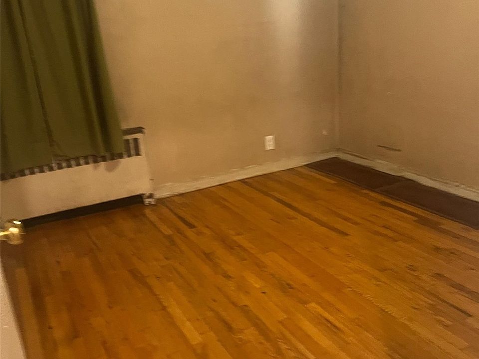 1st image of 8948 196th St
