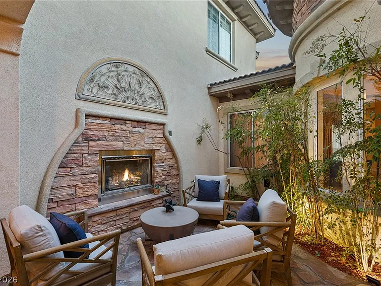 1399 Foothills Village Dr — Photo 56