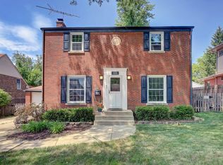 834 Sheridan Pl, Downers Grove, IL 60515