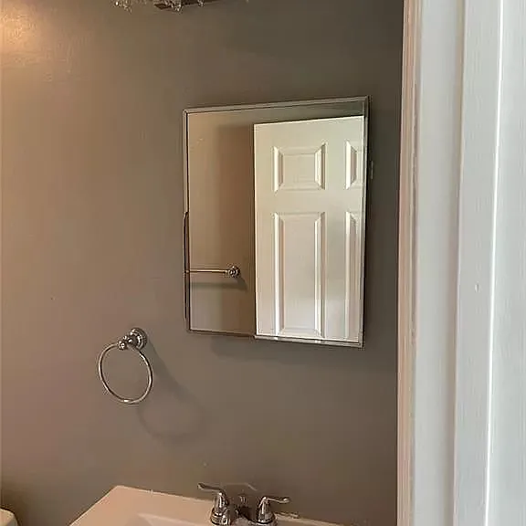 102 Gilbert Ave S — Photo 11