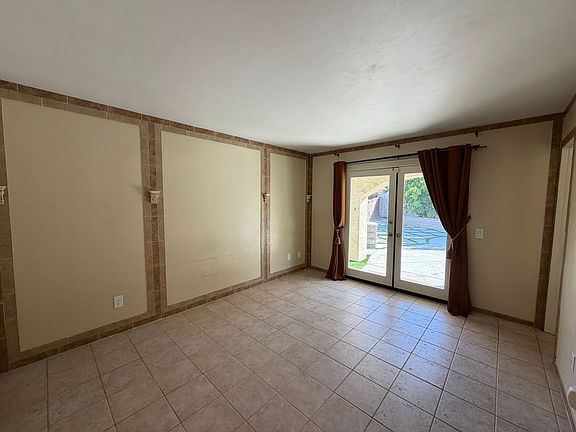 5th image of 11296 Heathcliff Dr