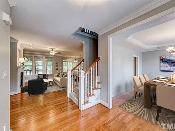 4th image of 6 Grandwood Cir