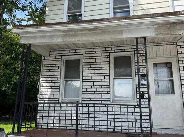 124 Valley St, New Philadelphia, PA 17959