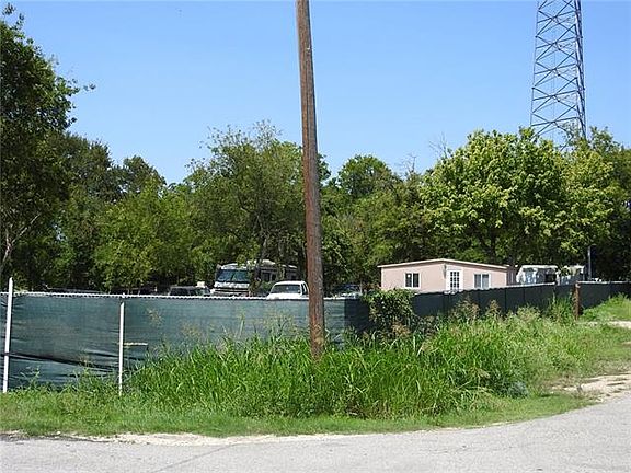5th image of 3114 Alice Ave