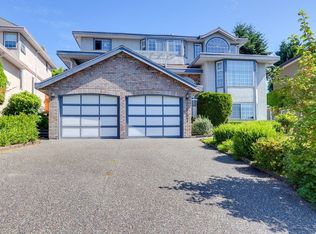 2657 Sandstone Cres, Coquitlam, BC V3E 2T8