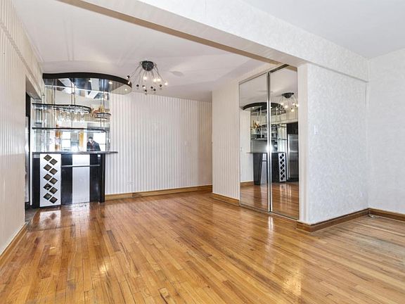3rd image of 2171 Bragg St APT 4B