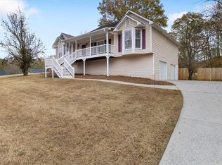 76 Yellowstone Ln, Powder Springs, GA 30127