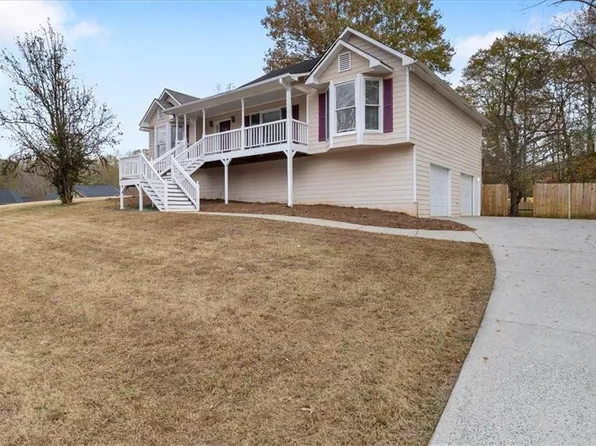 76 Yellowstone Ln, Powder Springs, GA 30127