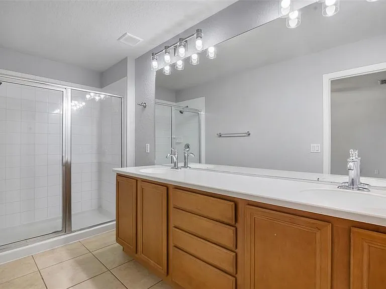 12702 Salomon Cove Dr — Photo 24