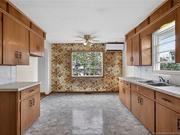 5th image of 2958 Mountain Rd