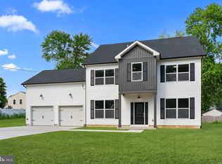 825 Elm Ave, Langhorne, PA 19047