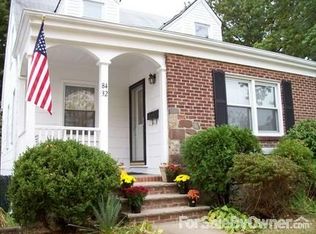 8432 247th St, Bellerose, NY 11426