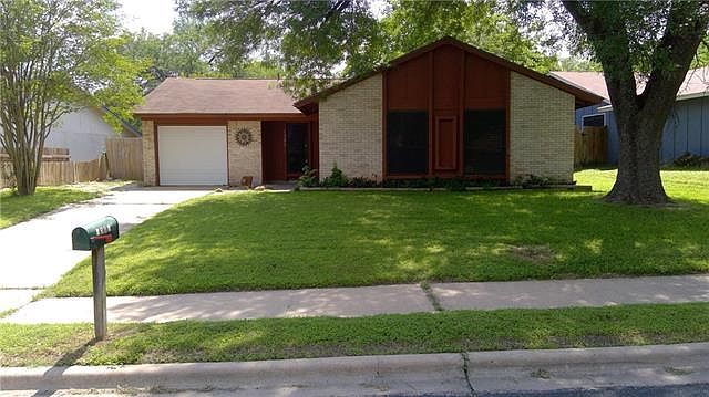 1st image of 1305 Barrington Dr