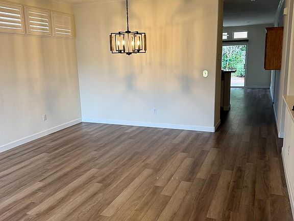 3rd image of 3350 Spring Garden Dr