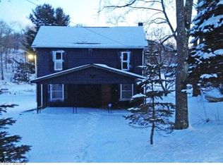 6944 Echo Lake Rd NE, New Philadelphia, OH 44663