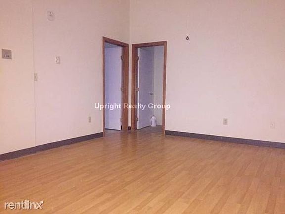 11WillowSt106