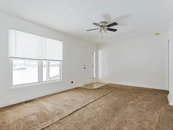 4th image of 19537 Sunset Ln