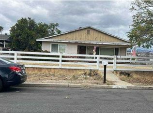 11003 Fenway St, Sun Valley, CA 91352