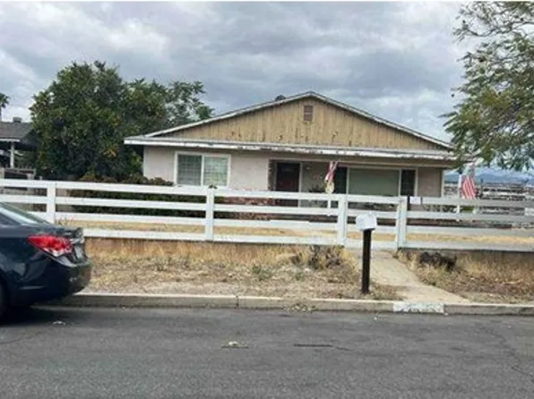 11003 Fenway St, Sun Valley, CA 91352