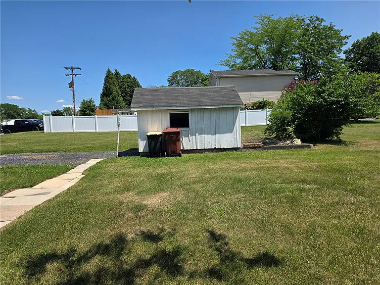 5166 Springmill Rd — Photo 7