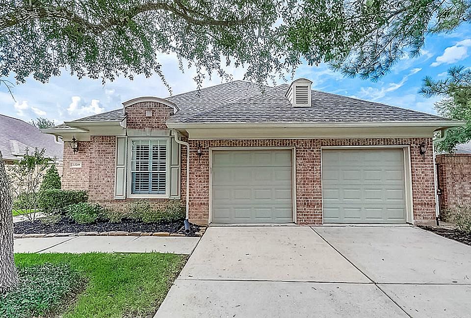 1st image of 22718 Blue Canyon Dr
