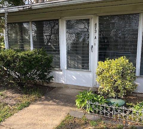 4th image of 473A Thornbury Ct