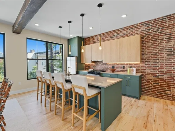 10 Prescott Street image 3 of 28