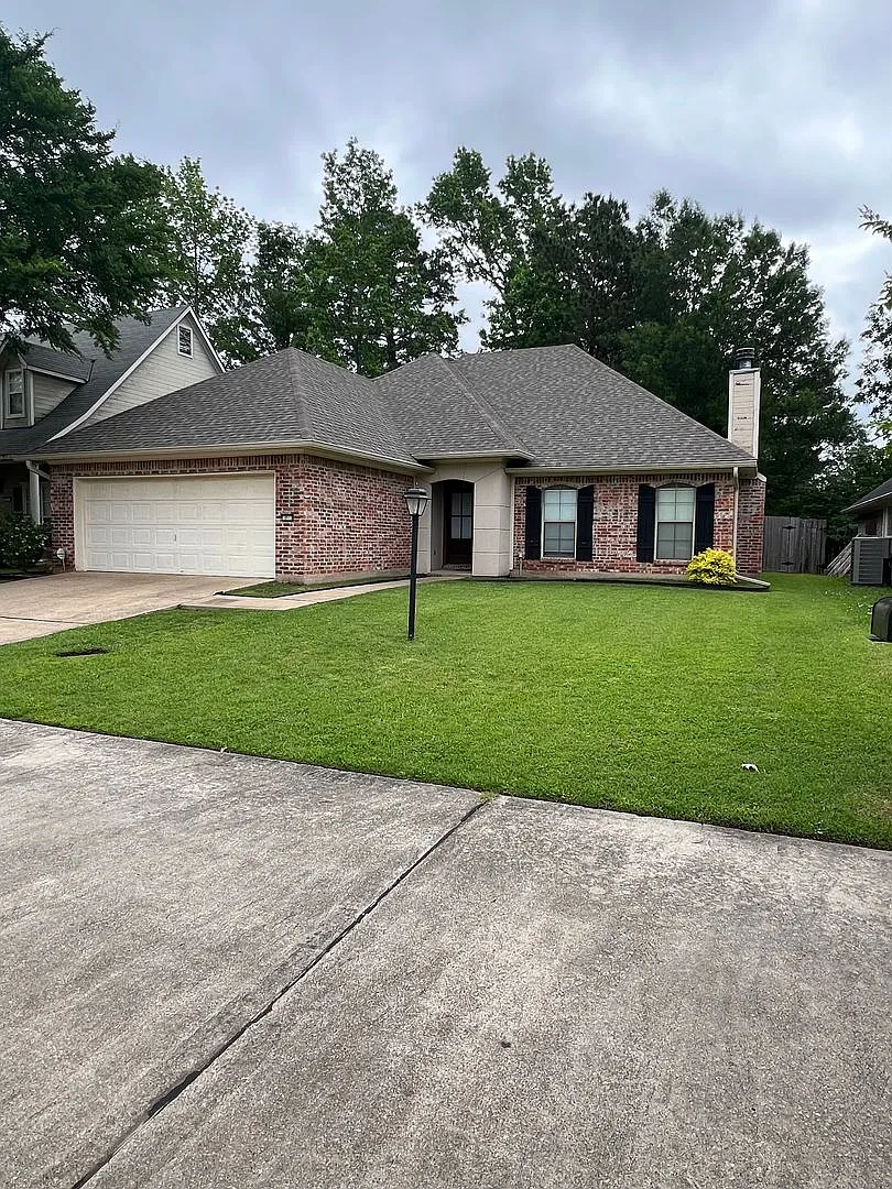 South Shreveport! 3 bedroom, 2 bath in Norris Ferry Crossing! — Photo 2