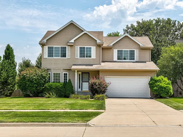 1104 S 51st St, West Des Moines, IA 50265