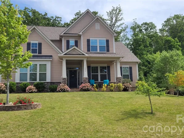 11045 Double Knot Ct, Midland, NC 28107