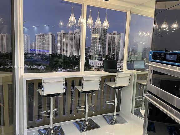 3rd image of 1000 Island Blvd #1606
