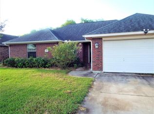 3517 12th St, Bay City, TX 77414