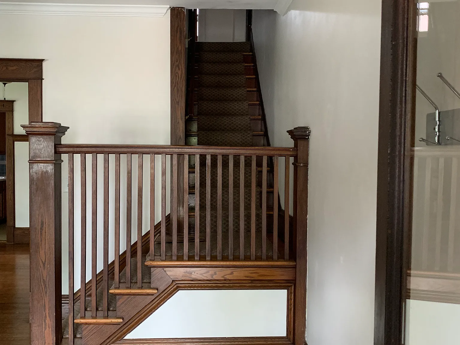3 bed, 1.5 bath, 1300 sqft, $1,900 — Photo 4