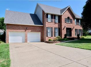 11 Meadowbrook Cir, Hurricane, WV 25526