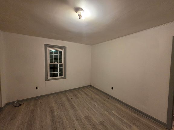 2nd image of 28 King St APT 3