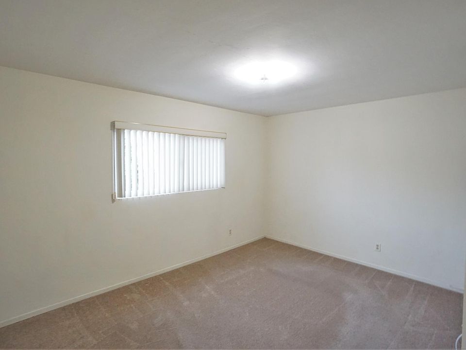 2nd image of 4134 34th St