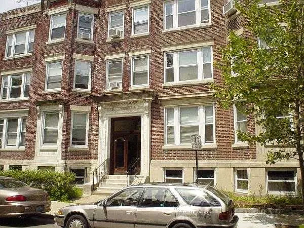 Gibbs St